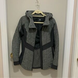 NWOT The North Face Pseudio Jacket in Grey and Black